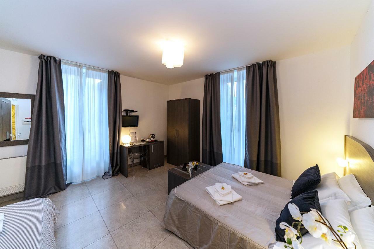 Urban Chic House 2.0 Hotel La Spezia Ngoại thất bức ảnh